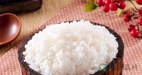 开水泡饭吃会伤胃吗