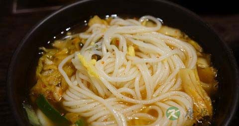 面条吃多了会伤胃吗