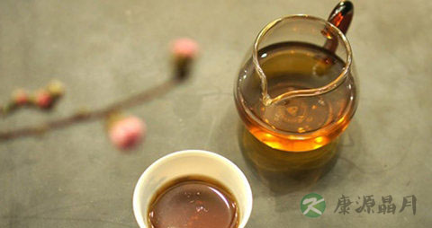 红茶水里可以放蜂蜜吗_红茶里能放蜂蜜吗