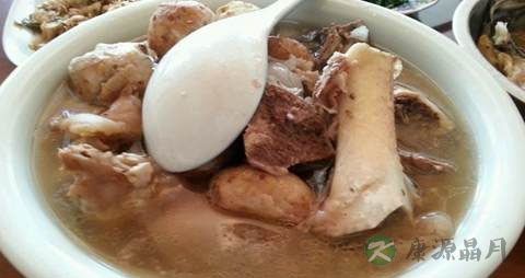 脚踝骨折吃什么好 脚踝骨折吃什么好