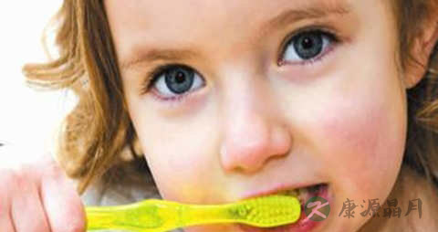 牙龈肿痛吃什么