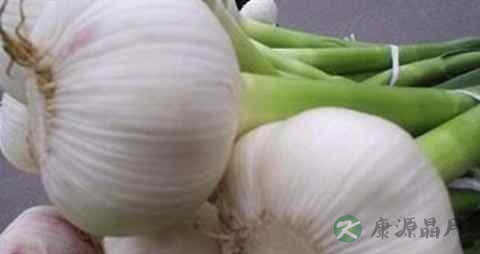 吃蒜对眼睛好吗 吃蒜对眼睛好吗