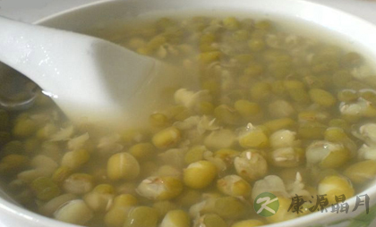 夏天喝绿豆汤 煮法和食法有讲究 夏天喝绿豆汤 煮法和食法有讲究