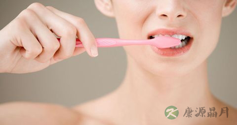 牙齿矫正期间饮食