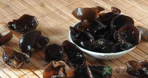 降血压吃什么 降血压吃什么