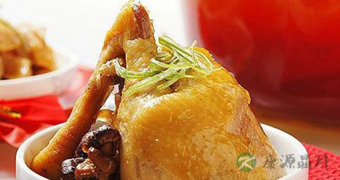 感冒喉咙痛能吃鸡吗 感冒喉咙痛能吃鸡吗