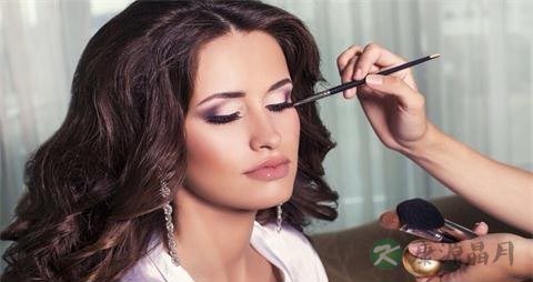 导致黑眼圈的健康因素