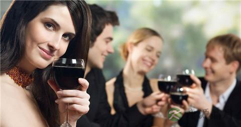 喝酒前吃什么不容易醉