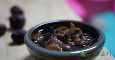 月经量少吃什么调理 月经量少吃什么调理