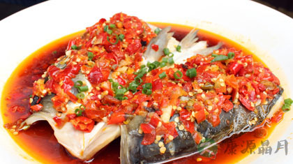 剁椒鱼头的家常做法 剁椒鱼头的家常做法