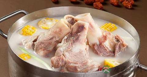 骨头摔伤吃什么好 骨头摔伤吃什么好