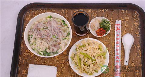 羊肉泡馍是哪个地方的菜