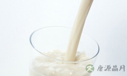 多喝牛奶的好处 抗癌美容促进骨骼生长