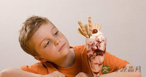 男孩子发育吃什么 男孩子发育吃什么