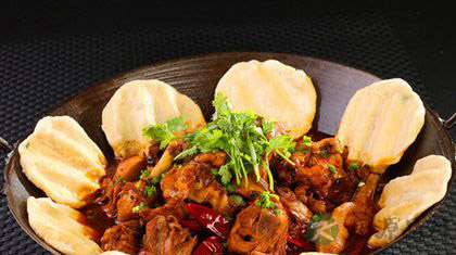 地锅鸡是哪里的菜