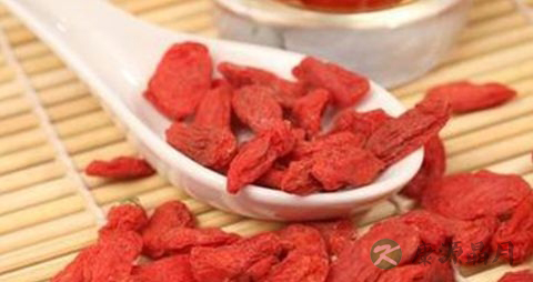 牙龈肿不能吃什么 牙龈肿不能吃什么