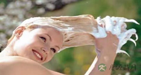 头发油腻掉发用什么洗发水 头发油腻掉发用什么洗发水