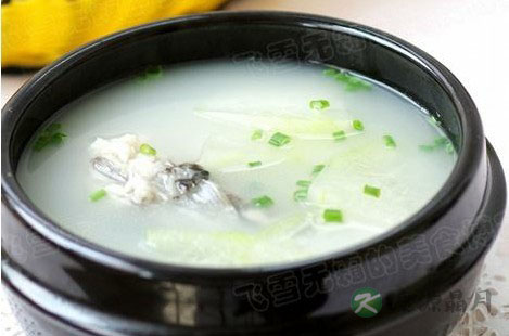 秋冬进补有讲究 对症喝汤更健康