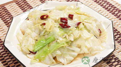 手撕包菜的家常做法 手撕包菜的家常做法
