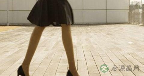 穿高跟鞋有哪些危害