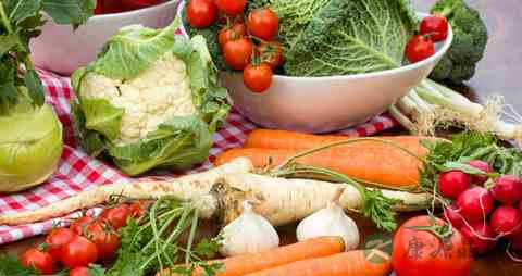 晚上吃苹果会胖吗_晚上吃苹果会长胖吗 晚上吃苹果会胖吗_晚上吃苹果会长胖吗