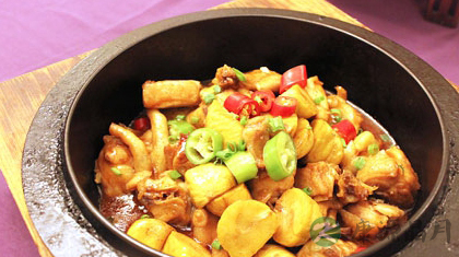 板栗烧仔鸡是哪里的菜