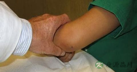 小孩子骨折吃什么好