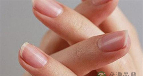 匙状甲是怎么回事