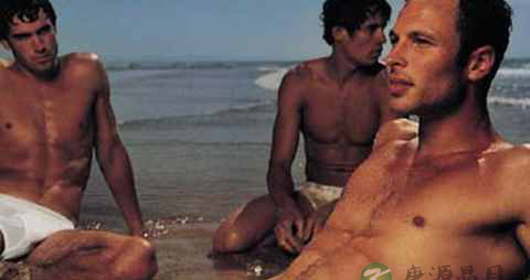 红色餐具可有效减少食量