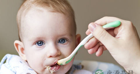 新生儿贫血吃什么 新生儿贫血吃什么