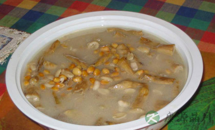 三大丰胸食谱 轻松拥有绝世美胸