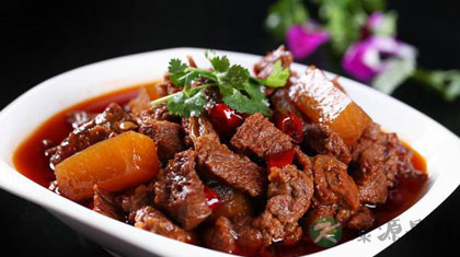 红烧牛肉的家常做法 红烧牛肉的家常做法