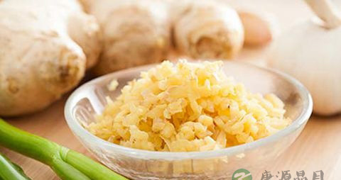 喉咙痛可以吃姜吗