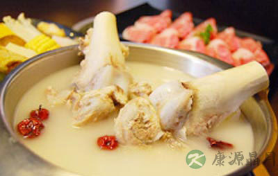 骨头汤不放盐更补钙