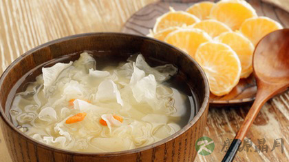 冰糖雪梨银耳的做法