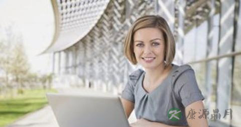 头顶脱发是什么原因 头顶脱发是什么原因