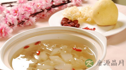 银耳雪梨汤的做法_银耳雪梨汤的功效 银耳雪梨汤的做法_银耳雪梨汤的功效