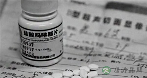 伤风胶囊能和病毒灵一起吃吗