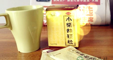 流鼻水打喷嚏感冒能喝小柴胡吗