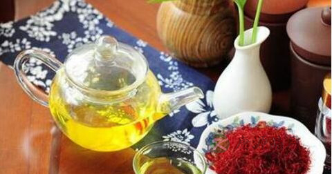 藏红花用开水泡吗