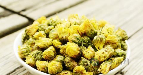 藏红花能和菊花一起泡吗
