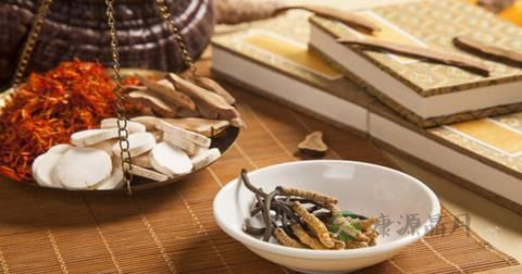 煮冬虫夏草用什么器皿