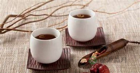 喝红茶好还是普洱茶好