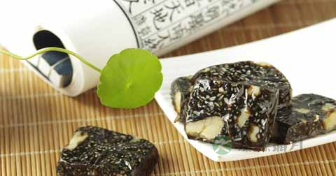阿胶糕什么时候吃最好