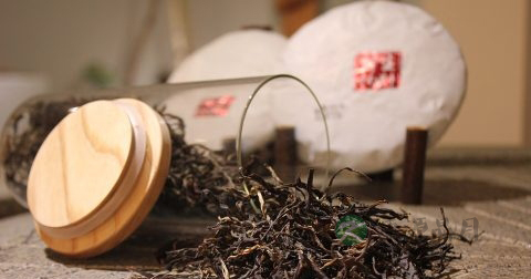 怎么区分红茶是否加色素
