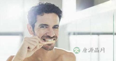 男人刷牙恶心怎么回事