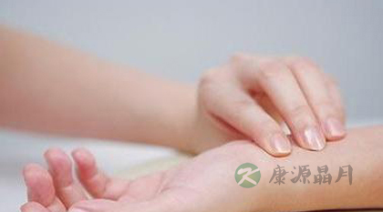 女性下巴长痘痘的八大原因