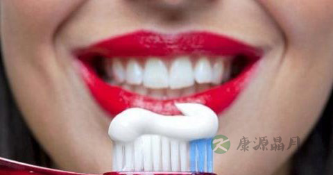 怎么刷牙才正确