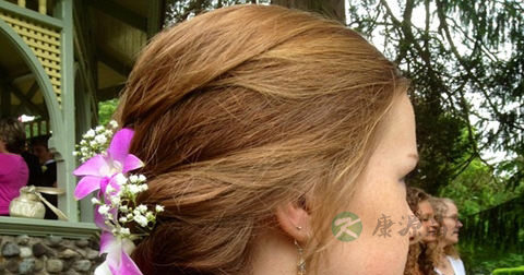 女性正常掉发量