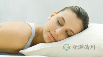 盘点让女人衰老最快的21种睡姿